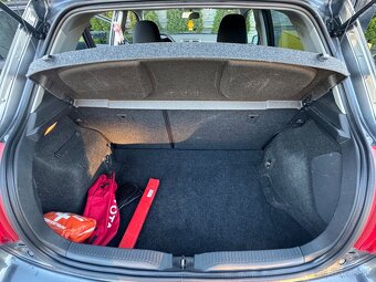 Toyota Auris 1,6 Valvematic - 13