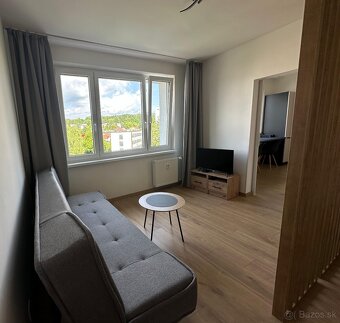 Ubytovanie-Apartmány-BB-Centrum-"Hodinový Hotel" - 13