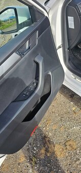 Skoda superb 3 combi , 2.0 tdi rok 2017 ,231000km - 13