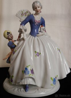 Predám  sošky Žien Royal Dux - 13