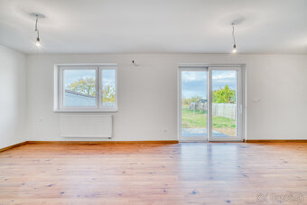 Na predaj 3-izbový rodinný dom v Jaslovských Bohuniciach - 13