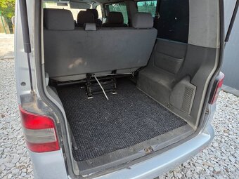 Volkswagen Caravelle - 13