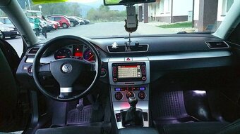 PODSVIETENE VYDUCHY VENTILACIE PASSAT - 13