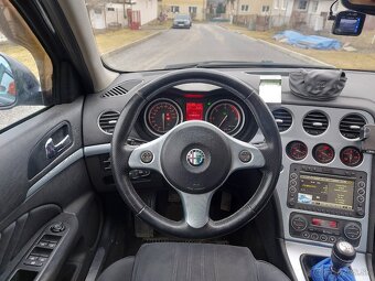 Alfa Romeo 2,4 JTDm, 147kW - 13