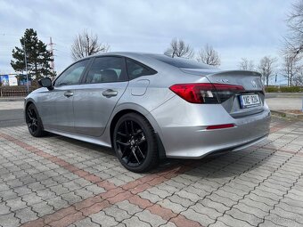 Honda Civic Sport 2023 (Sedan) - 13