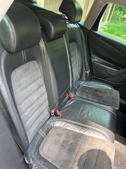 Volkswagen Passat Variant 2.0 TDI Highline DSG - 13