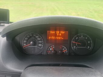 Dodávka auto karavan Peugeot Boxer 2.2 HDi 2015 - 13