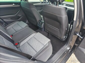 Volkswagen Passat Variant Comfortline 2.0TDI 110KW DSG 2023 - 13