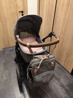 Kočík Kinderkraft + autosedačka + fusak a rukavice - 13