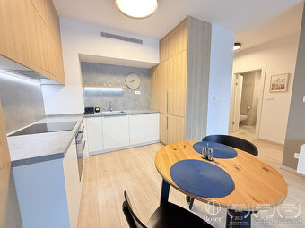 LOYALTERS | 2 izbový byt, moderný - kompletne zariadený, Záh - 13