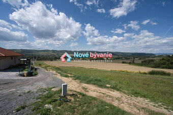 Novostavba s krásnym výhľadom - 13