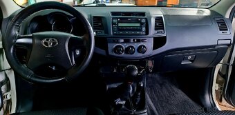 Hladá sa ukradnutá TOYOTA HILUX - 13