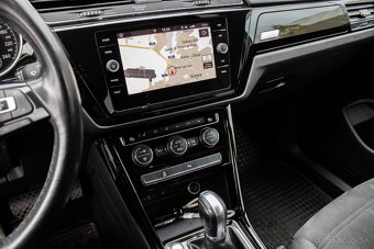 Volkswagen Touran 1.4 TSI R-line (2018) - 13