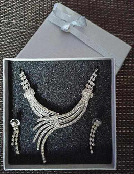 Retro šperky / bižutéria - 13