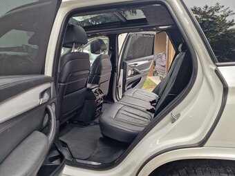 BMW X5 M50d A/T xDrive 381k Panorama (diesel) kup.SR - 13