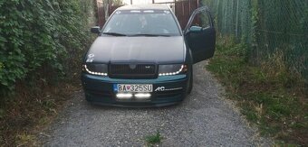 Rozpredám Skodu Oktaviu 1,9tdi RS 81kw upravený motor - 13