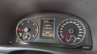 Volkswagen Touran 1.6 TDI BlueMotion 77kW 2011 177000km - 13