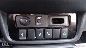 Mitsubishi Outlander   2,0  MIVEC  4WD    CVT  SPIRIT - 13