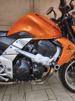 Kawasaki Z750 A2 - 13