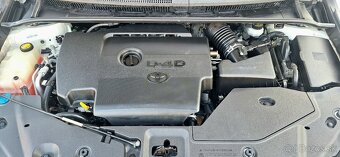 Toyota Avensis Combi 2.0l D-4D Luna - 13