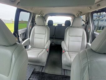 TOYOTA SIENNA XLE 3,5 V6 AWD 2015 NOVÝ MODEL 7 míst LPG - 13