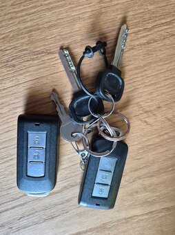 Mitsubishi Outlander 2.2D 4x4 2015 - 13