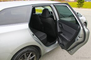 "Predané" Toyota Auris Touring Sports 1.6 l Valvematic - 13