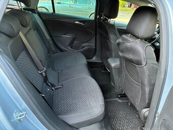 Predám Opel Astra K Combi 1.4 Turbo Benzin 92kW MT6 (2017) - 13