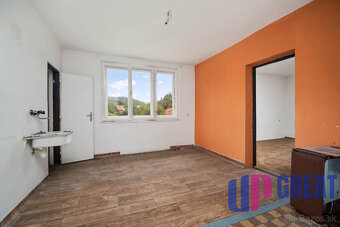 NA PREDAJ rodinný dom s krásnymi výhľadmi, Radôstka - 13