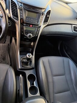 Hyundai i30 CW Combi - 13