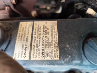 Šmykom riadený nakladač Bobcat S185. ŠPZ. - 13