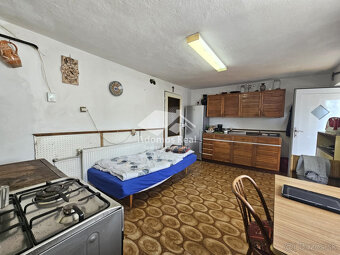 RODINNÝ DOM ŠEMŠA - 13