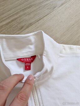 NOVA Guess biela smotanova a biela teplakova suprava - 13