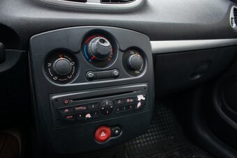 Renault Clio Grandtour 1.2 SK / 1.majiteľ - 13