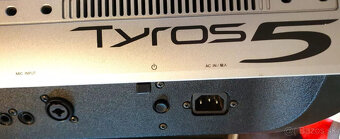 61-klávesové digitálne pracovné stanice Yamaha Tyros 5, repr - 13