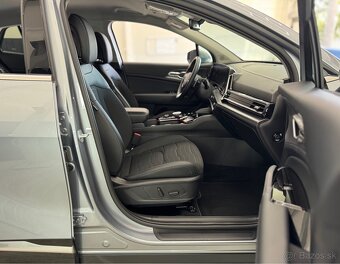 KIA SPORTAGE 1.6 T-GDi HEV – 2023 - 13