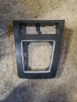 Diely interiéru Škoda Octavia 3 - 13