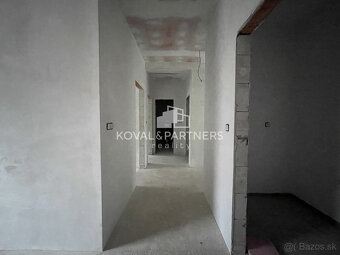 Novostavba 4 izbového rodinného domu v Klasove - 13