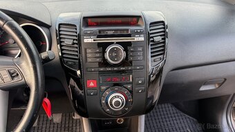 Kia Venga 1.6 CRDi VGT TX - 13