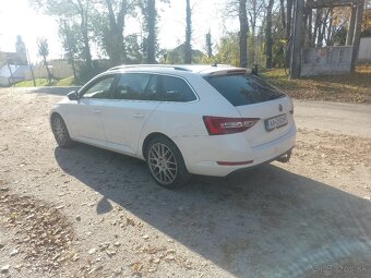 Predám 4x4 Škoda Superb 3 combi ročník 2016 DSG - 13