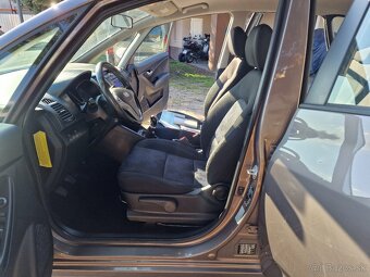 Hyundai ix20 1.4 DOHC CVVT 16V M5 Comfort 90k (benzín) - 13