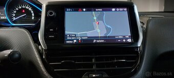 Peugeot 2008 1.2 PureTech Allure, Automat, Panorama, Kamera - 13