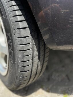 Ford Fiesta 1.4 16V, roč. 2007 - 13