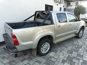 TOYOTA HILUX 2.5 D-D4 - NA PREDAJ / SPLATK - 13
