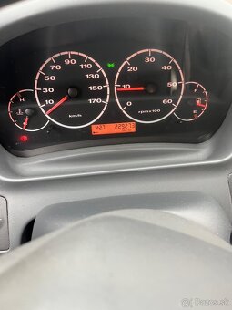 Pojízdná prodejna na pečivo - 13