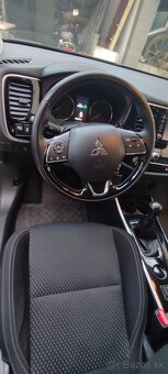 Mitsubishi Outlander - 13