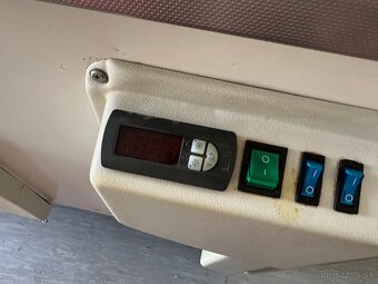 Polcam pojazdná predajňa 2004 VIN 022 - 13