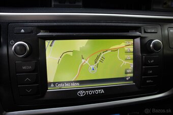 Toyota Auris Touring Sports 1.6 l Valvematic - 13