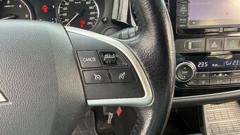 Mitsubishi Outlander 2.2 DI-D Intense - 13
