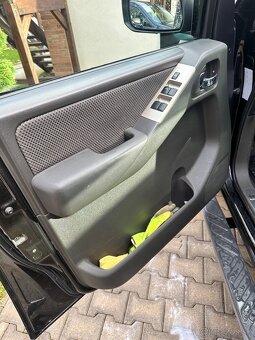Nissan navara 40 d - 13
